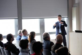 Forum 8 - Kosten- und Terminsicherheit im öffentlichen Hochbau. Praxiserfahrungen mit realisierten Totalunternehmerausschreibungen und Gesamtvergaben in Thüringen