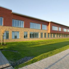 Neubau des vierzügigen Gymnasiums in der Gemeinde Lachendorf