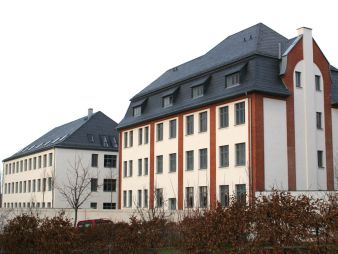 Umbau von ehemaligen Mannschaftsgebäuden in ein Studentenwohnheim in Weimar