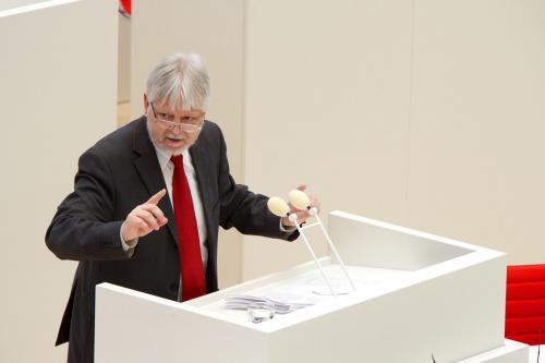 Minister Markov erinnerte auch an die Zerstörung des Stadtschlosses im 2. Weltkrieg, dessen Beginn sich 2014 zum 75. Male jährt.