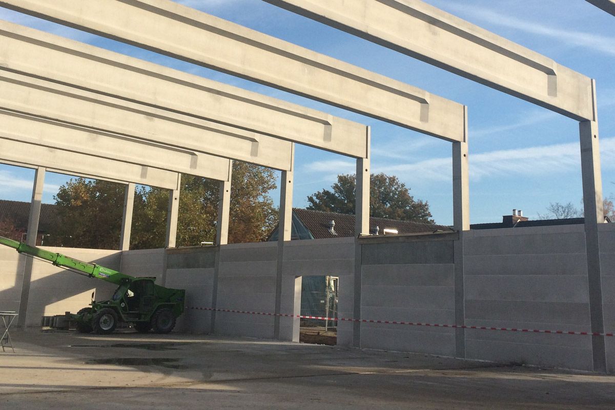 Der Rohbau ist fertig, der Ausbau soll bis Juni 2016 abgeschlossen sein.