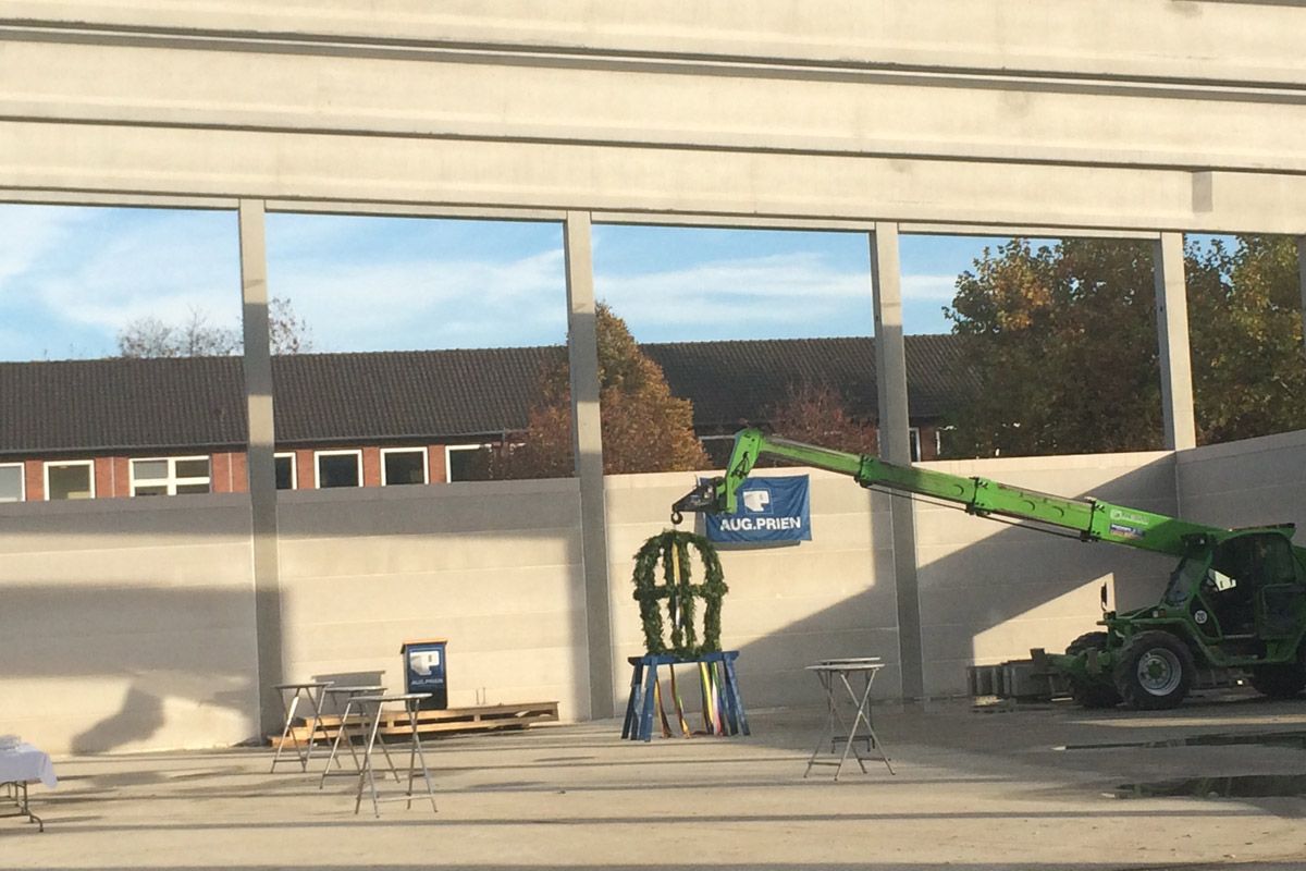 Im fertigen Gebäude werden vier Hallenfelder und eine Tribüne für 400 Personen Platz finden (Bilder: VBD)