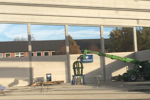 Im fertigen Gebäude werden vier Hallenfelder und eine Tribüne für 400 Personen Platz finden (Bilder: VBD)