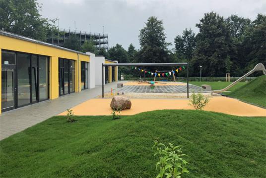 Offen und modern präsentiert sich der Neubau der Kita für das Studentenwerkt Chemnitz- Zwickau.