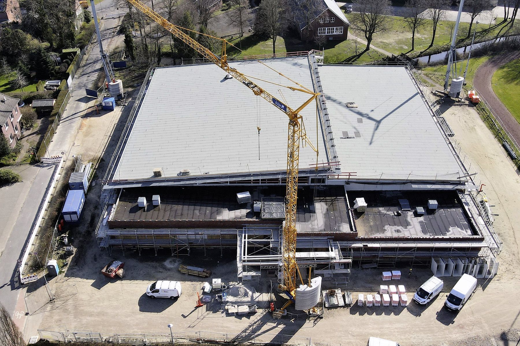 Neubau des neuen Sportzentrums in Neuenhaus  befindet sich wie geplant im Zeitplan. Neubau des neuen Sportzentrums in Neuenhaus  befindet sich wie geplant im Zeitplan.
