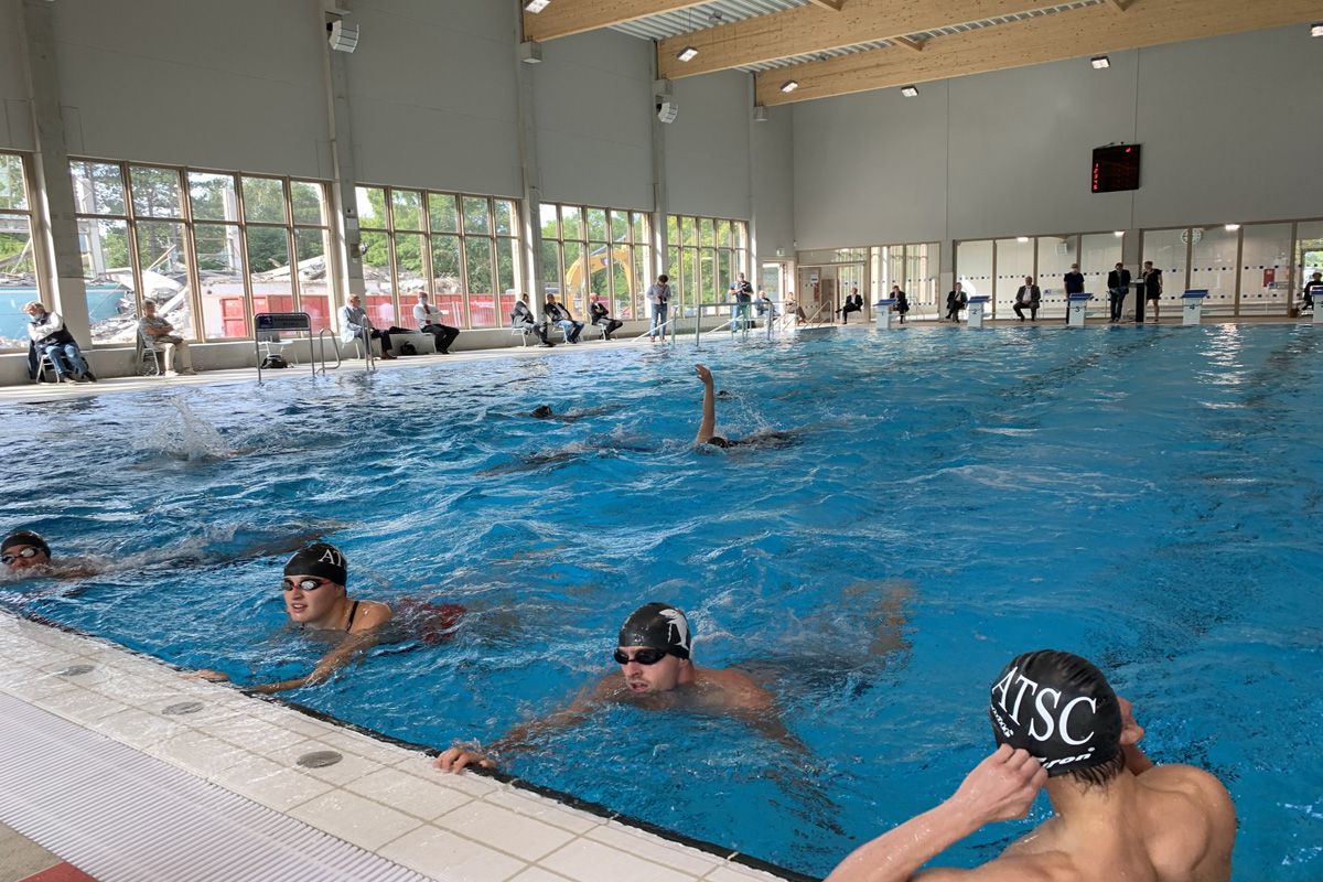 Erfolgreiche Eröffnung eines Hallenbades nachdem ÖÖP-Modell in Cuxhaven